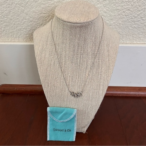 Auth Tiffany & Co. 925 Sterling Silver Triple Open Star Pendant Necklace 16" - Picture 2 of 11